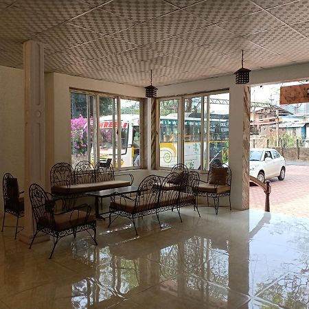 Oyo 11395 Hotel Ritz Heritage Lonavala Buitenkant foto