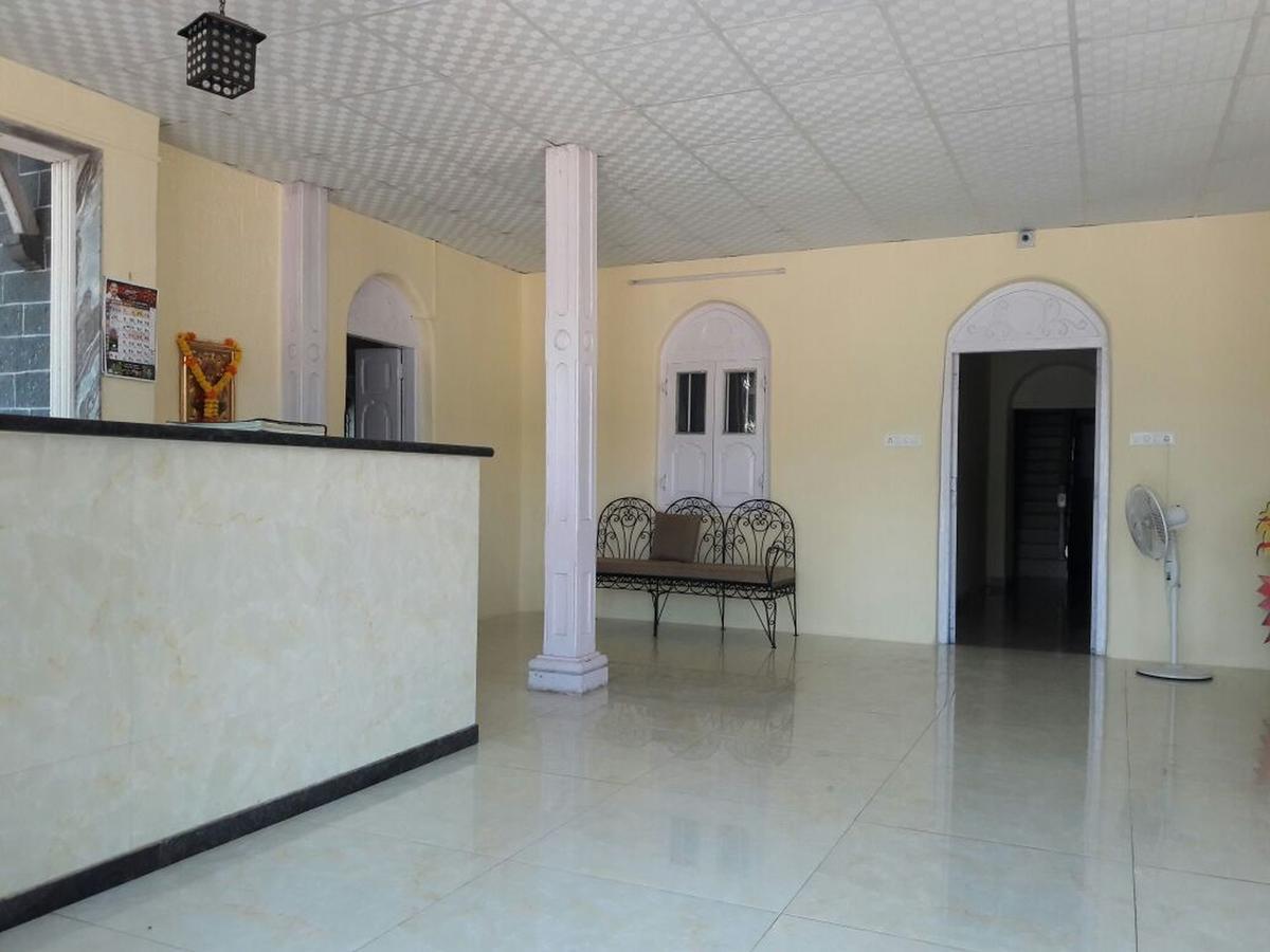 Oyo 11395 Hotel Ritz Heritage Lonavala Buitenkant foto
