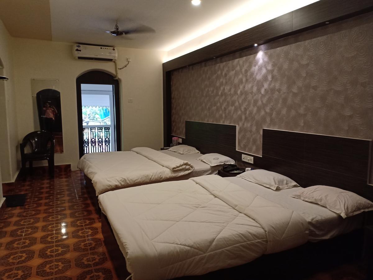 Oyo 11395 Hotel Ritz Heritage Lonavala Buitenkant foto