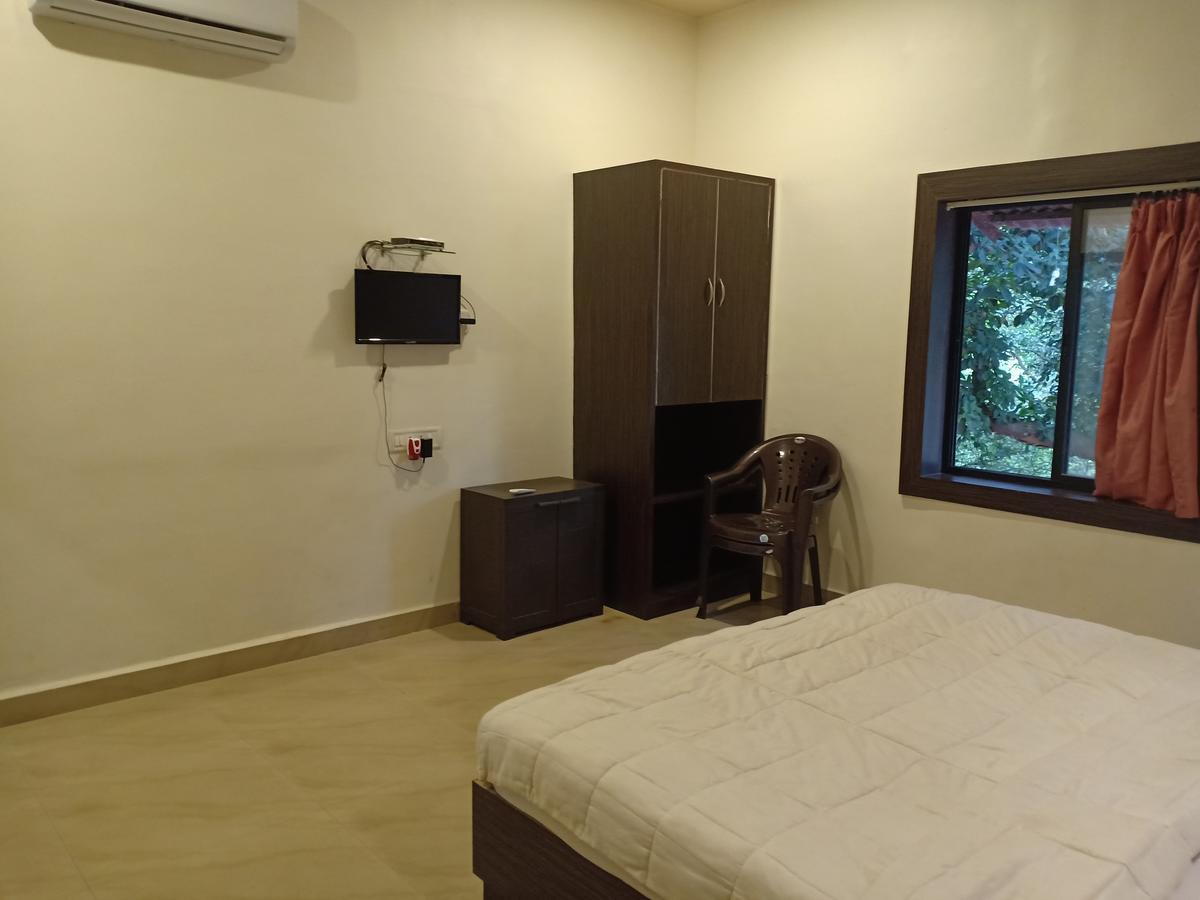 Oyo 11395 Hotel Ritz Heritage Lonavala Buitenkant foto